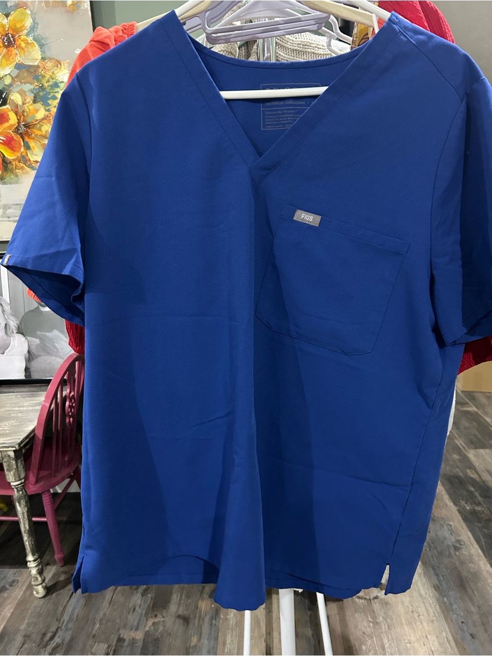 FIGS womens  V-Neck Scrub Top & Pants royal blue